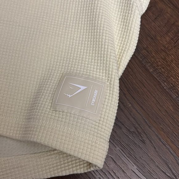 Gymshark Pause Crop Top - Picture 2 of 9